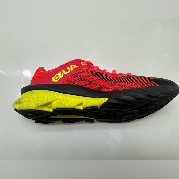 Under Armour boys charged scramjet 3 running shoe size 5Y - Picture 3 of 3